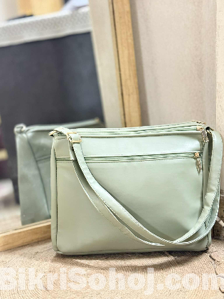 Ladies hand bag